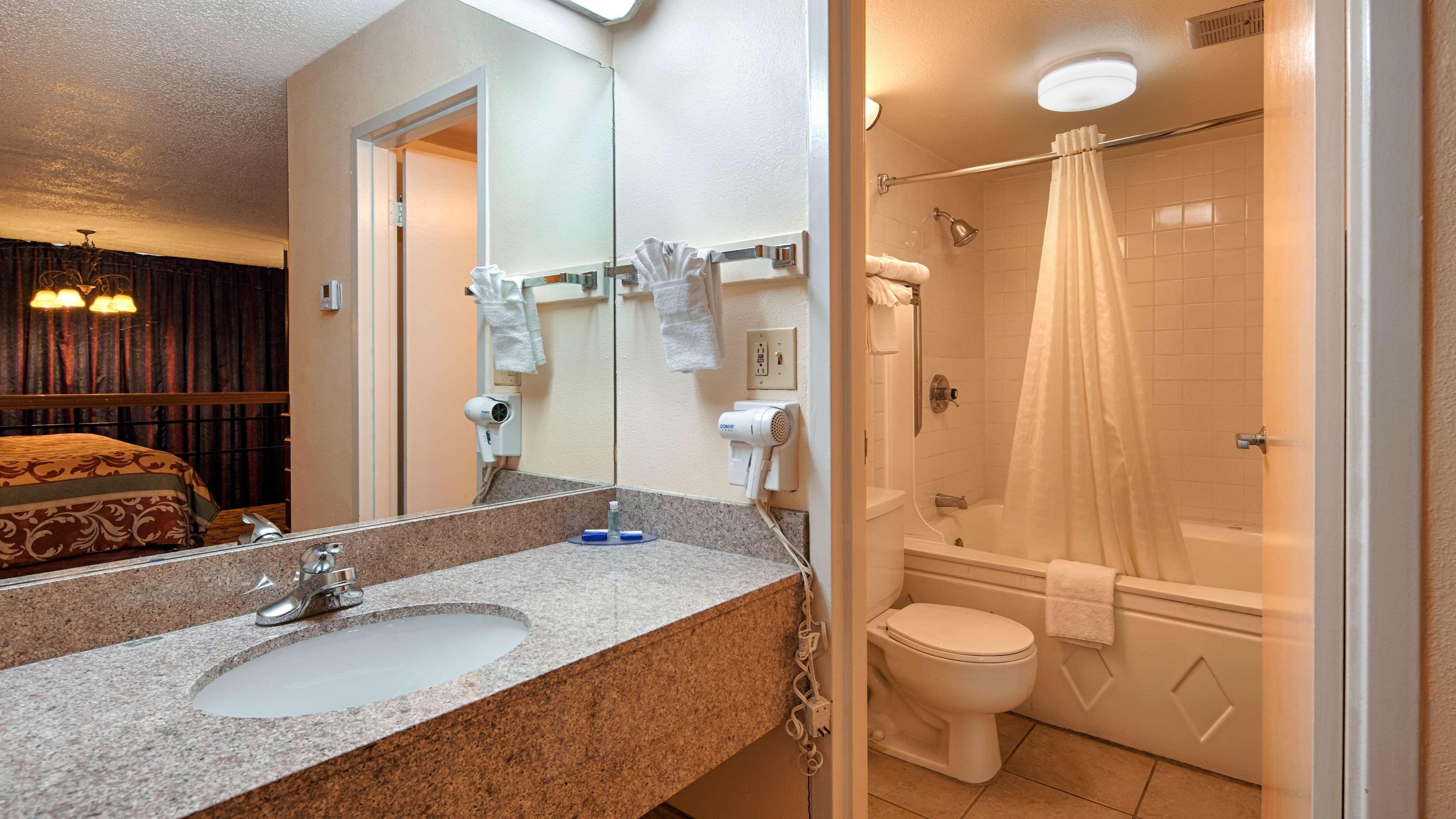 Best Western Tulsa Airport מראה חיצוני תמונה