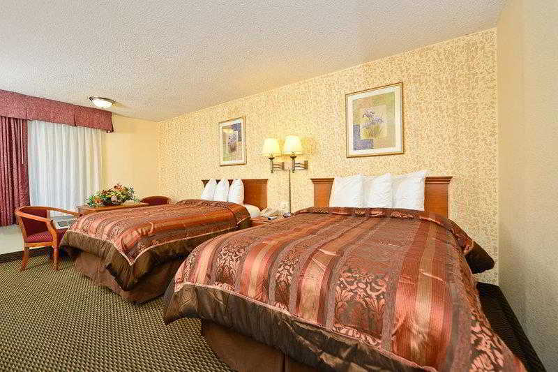 Best Western Tulsa Airport מראה חיצוני תמונה